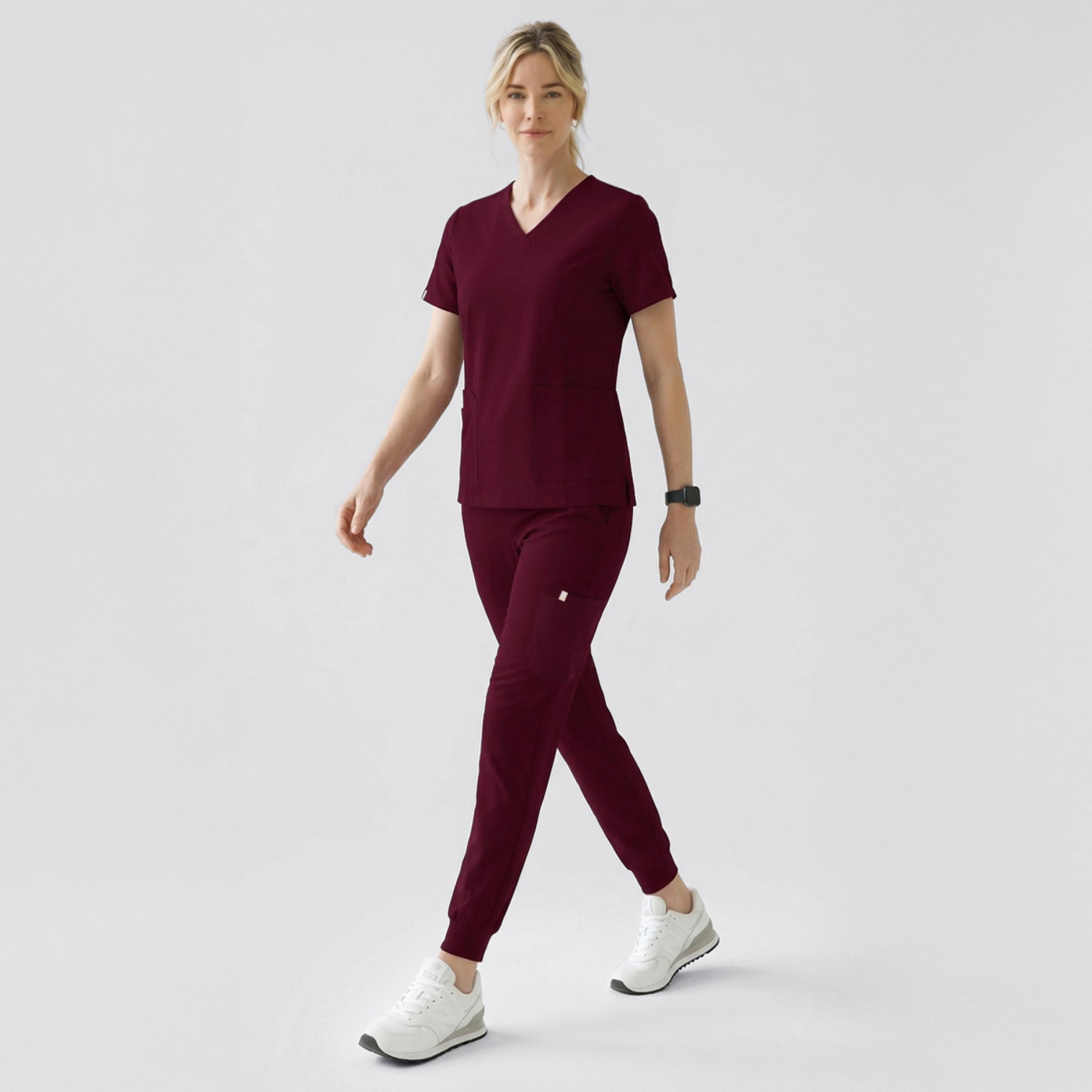 Zenir | Women's VersaPocket Scrub Top - Burgundy