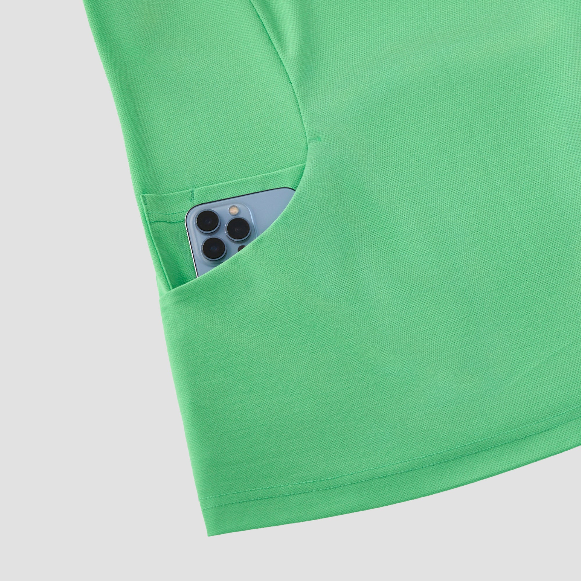 Zenir | Women's Soft Stretch Scrub Top - Pistachio Green