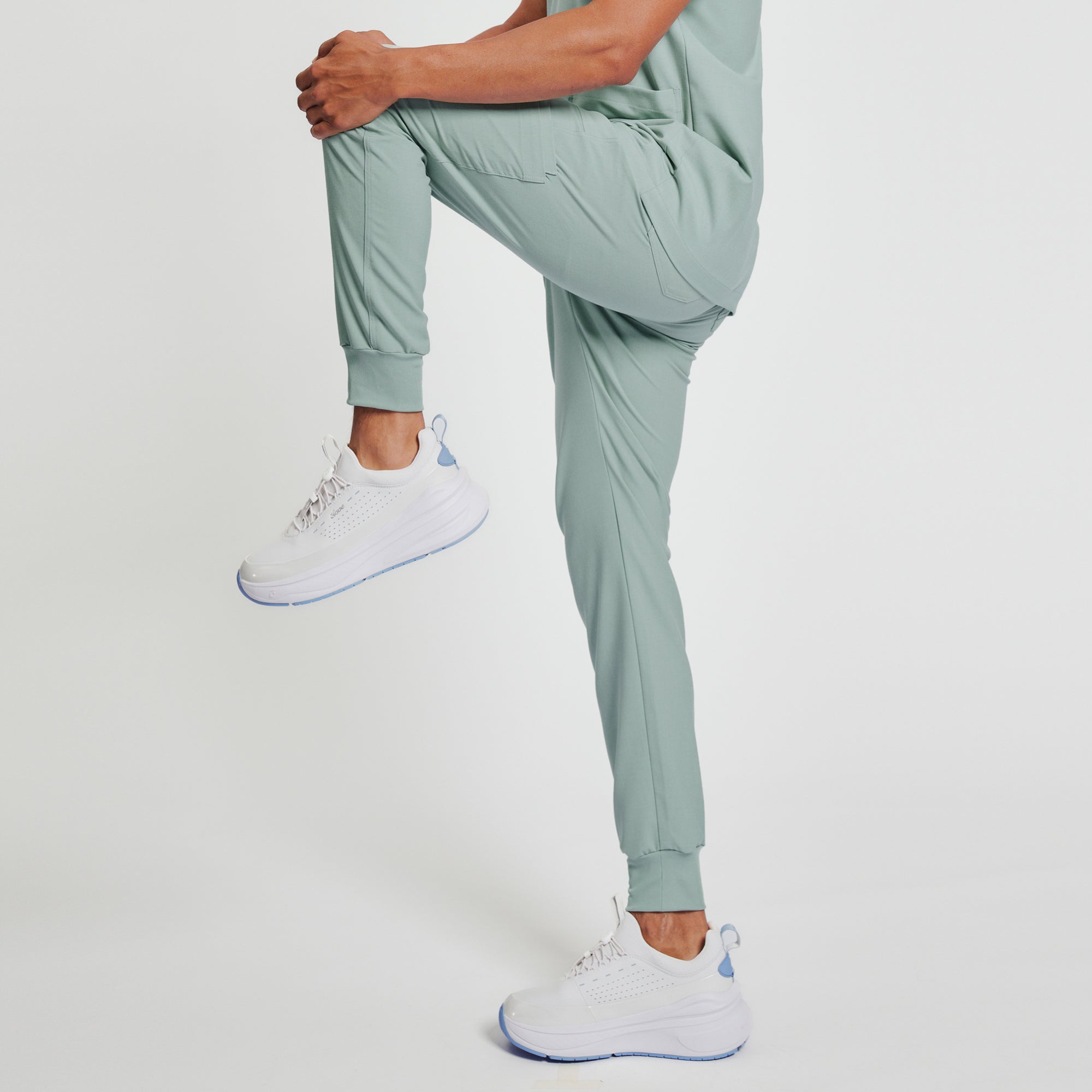 Zenir | Men's Essential 8-Pocket Jogger Scrub Pants - Sage Green