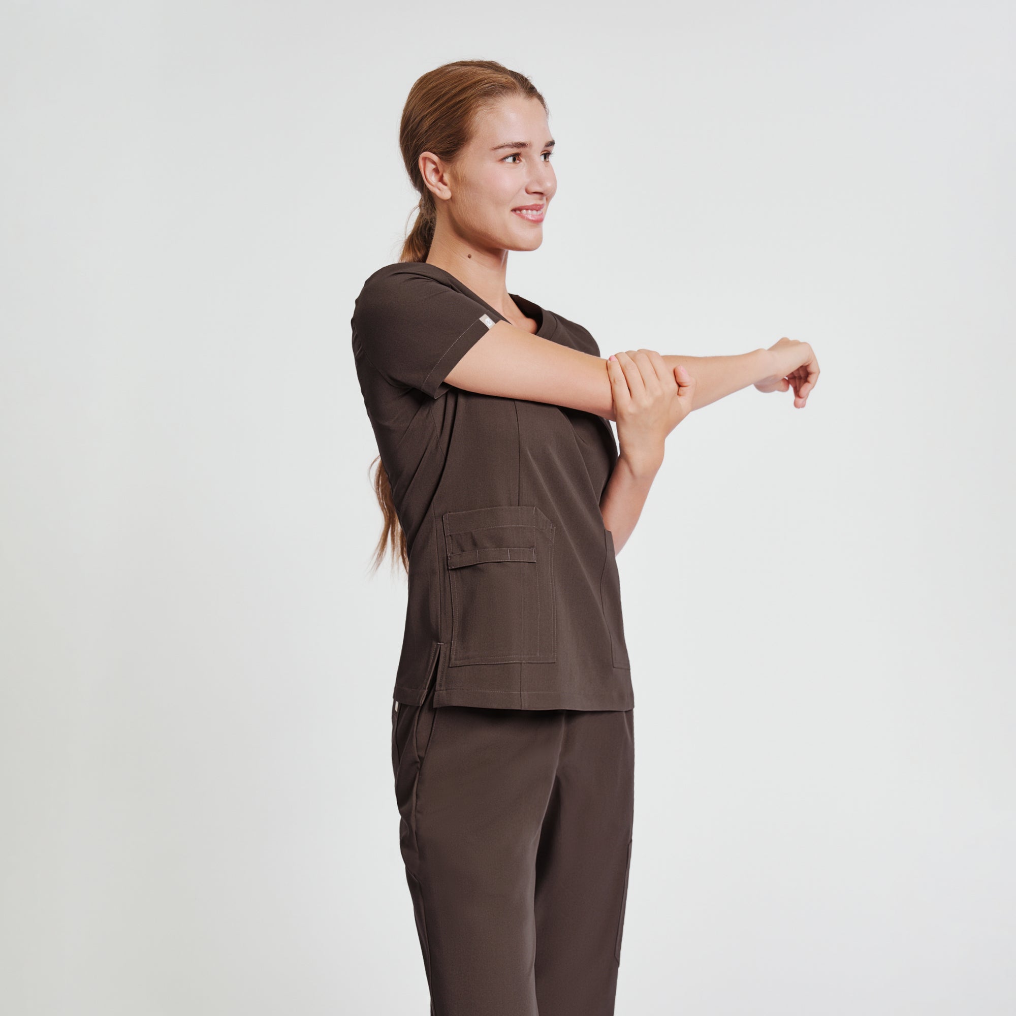 Zenir | Women's VersaPocket Scrub Top - Brown