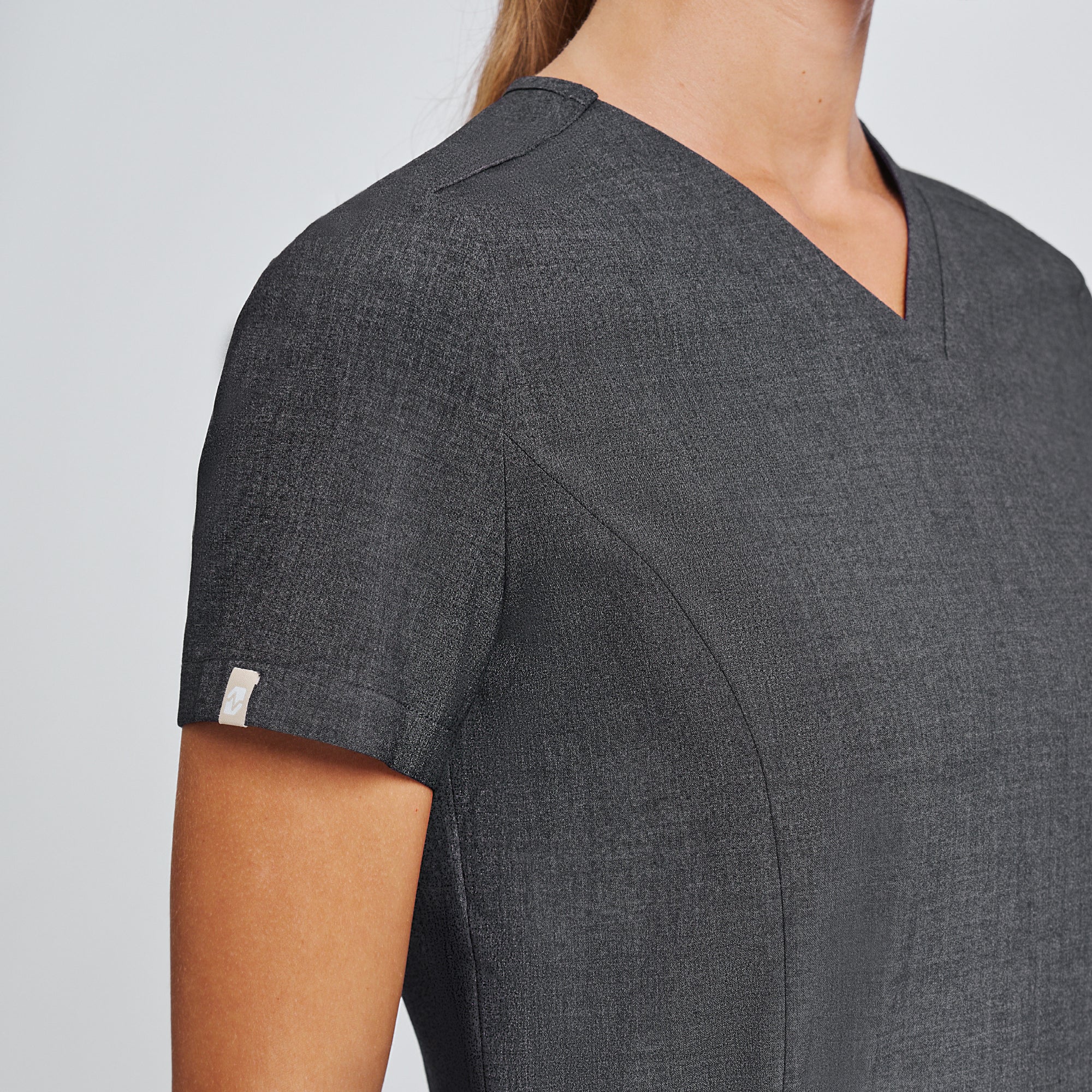 Zenir | Women's VersaPocket Scrub Top - Charcoal Gray