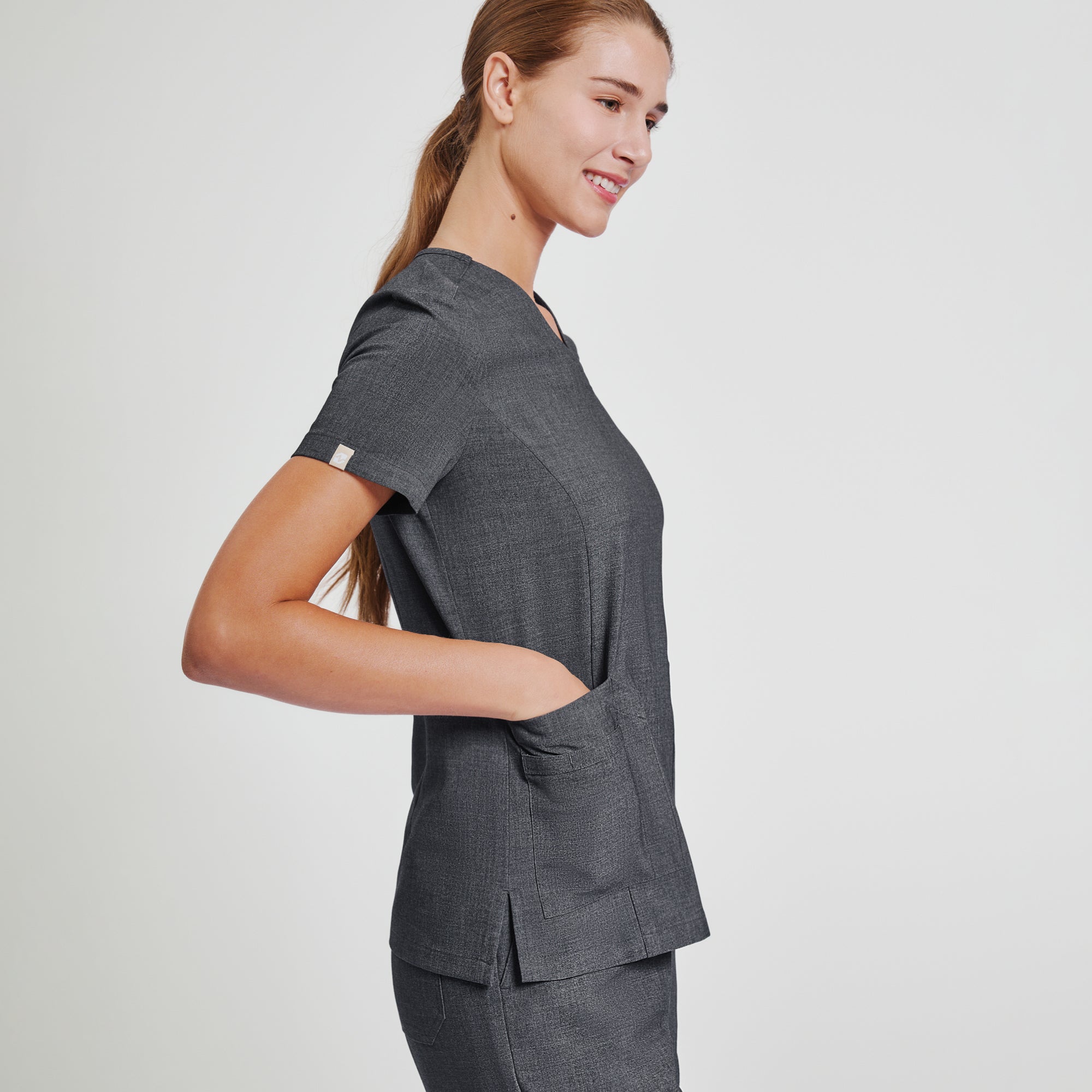 Zenir | Women's VersaPocket Scrub Top - Charcoal Gray