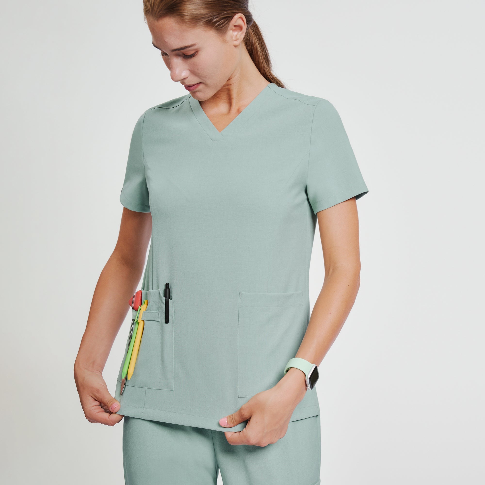 Zenir | Women's VersaPocket Scrub Top - Sage Green