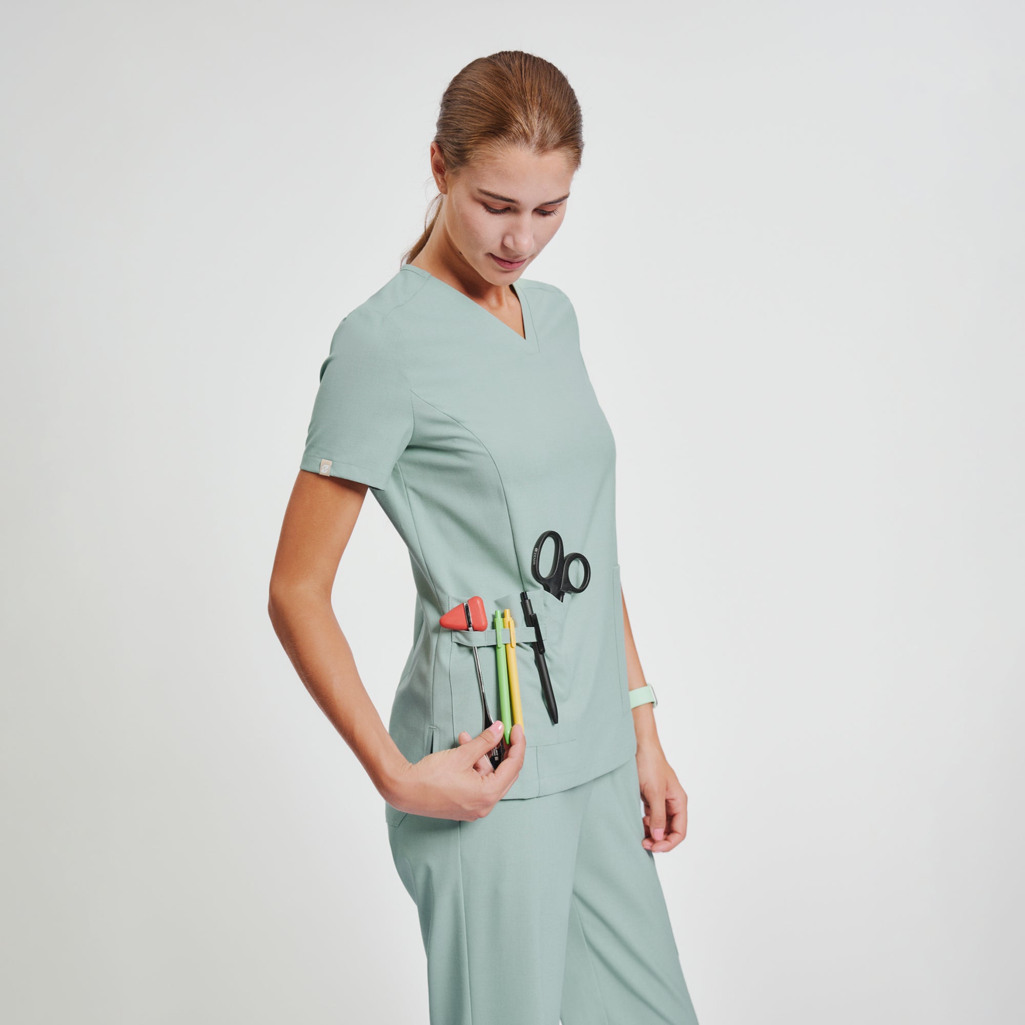 Zenir | Women's VersaPocket Scrub Top - Sage Green
