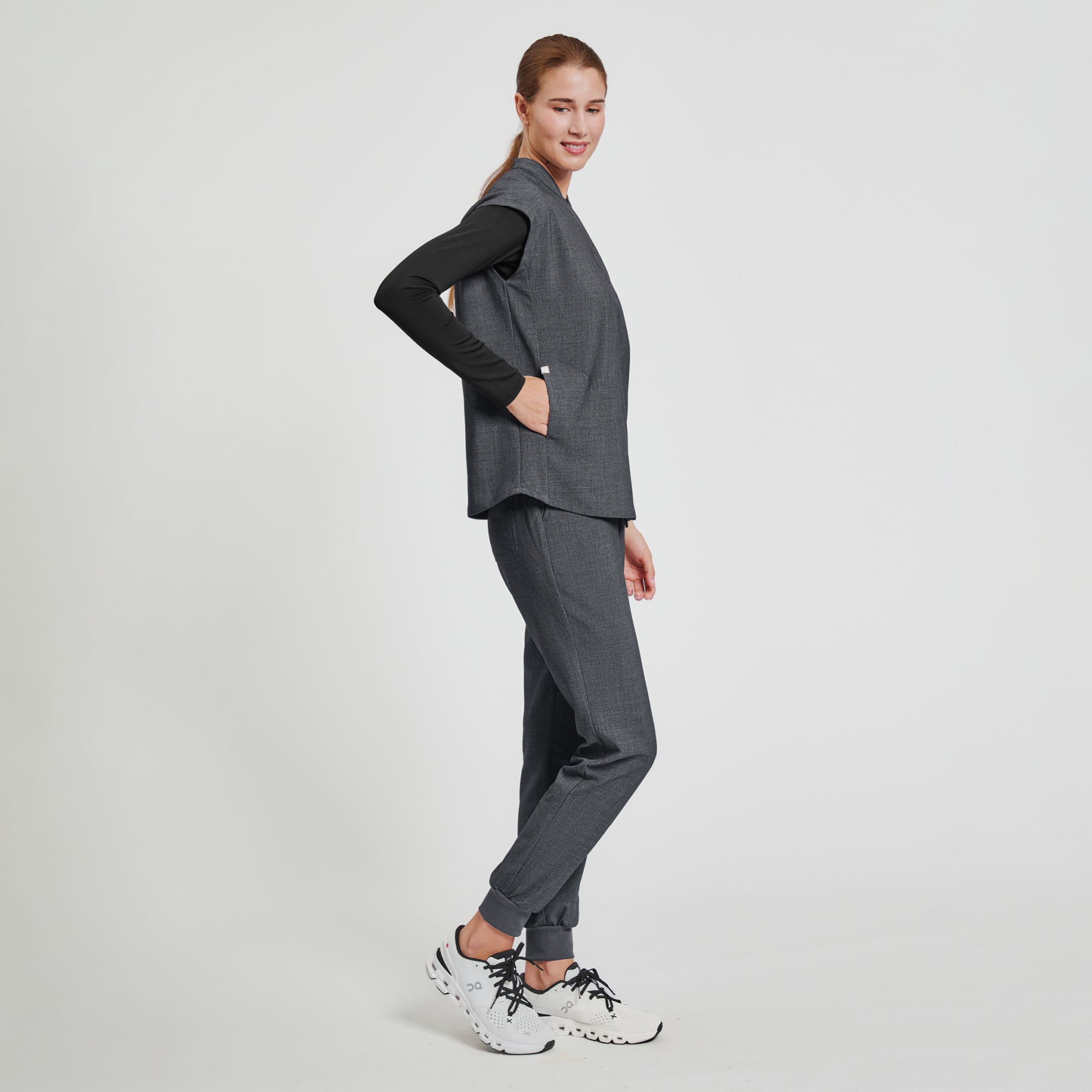 Zenir | Women's Easy-Fit Jogger Scrub Pants - Charcoal Gray