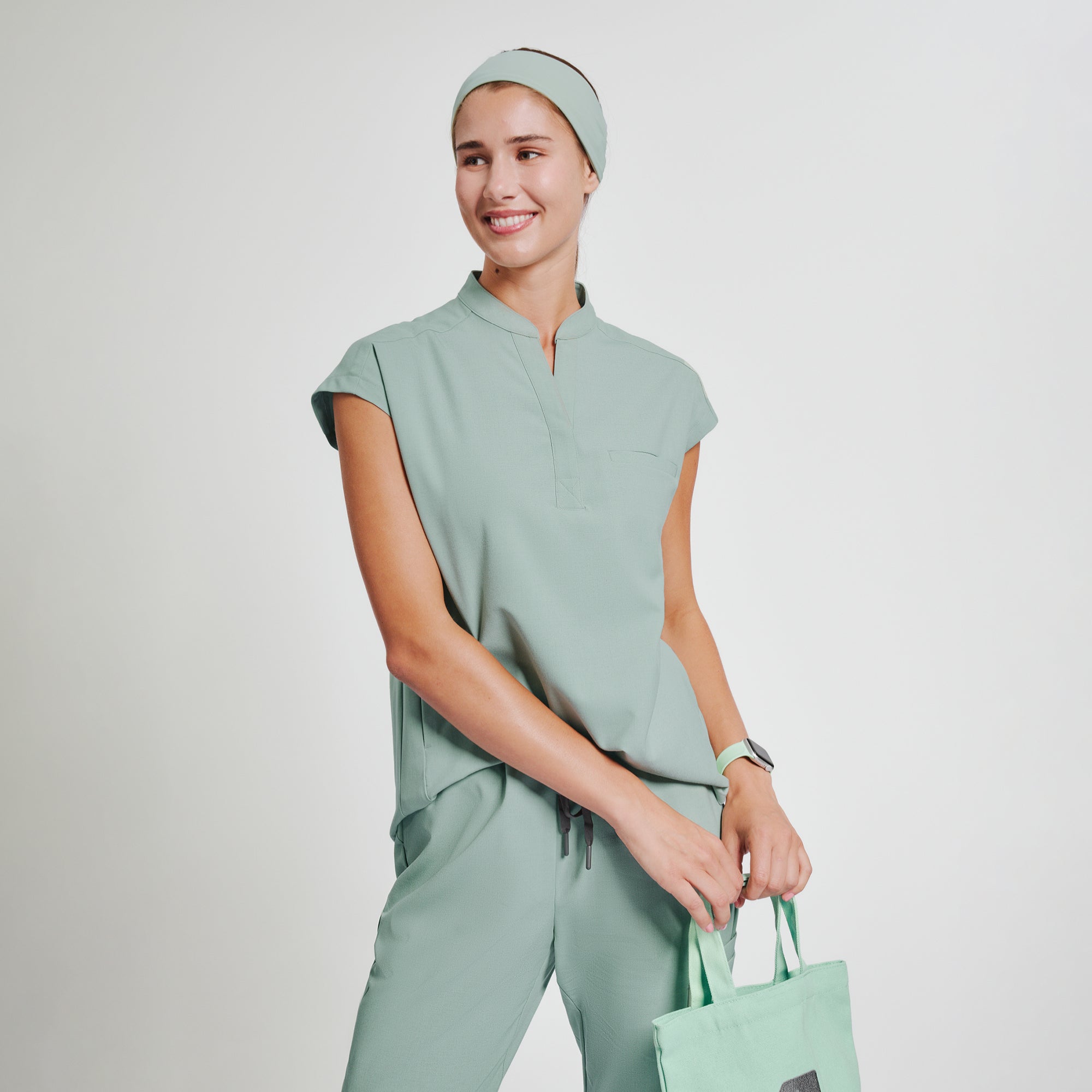 Zenir | Women's Easy-Fit Jogger Scrub Pants - Sage Green