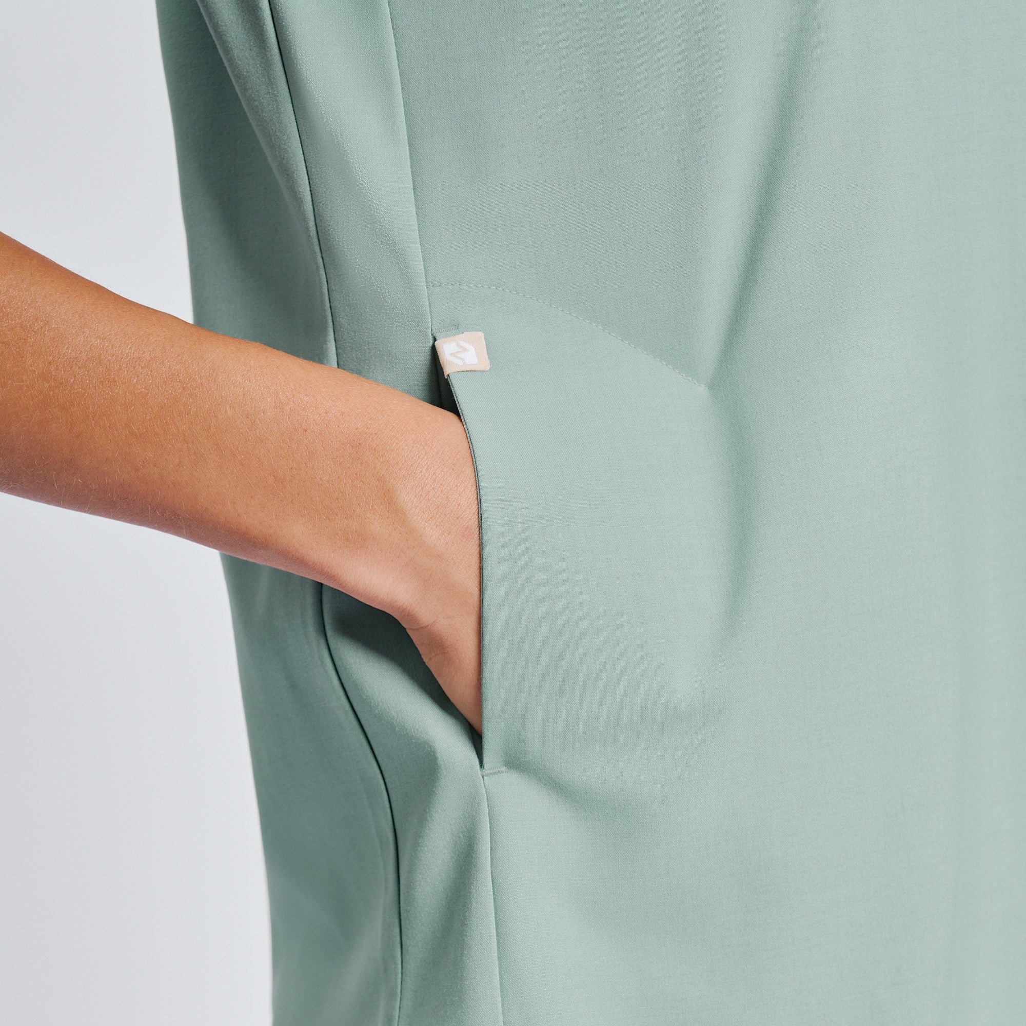 Zenir | Women's Mandarin Collar Scrub Top - Sage Green