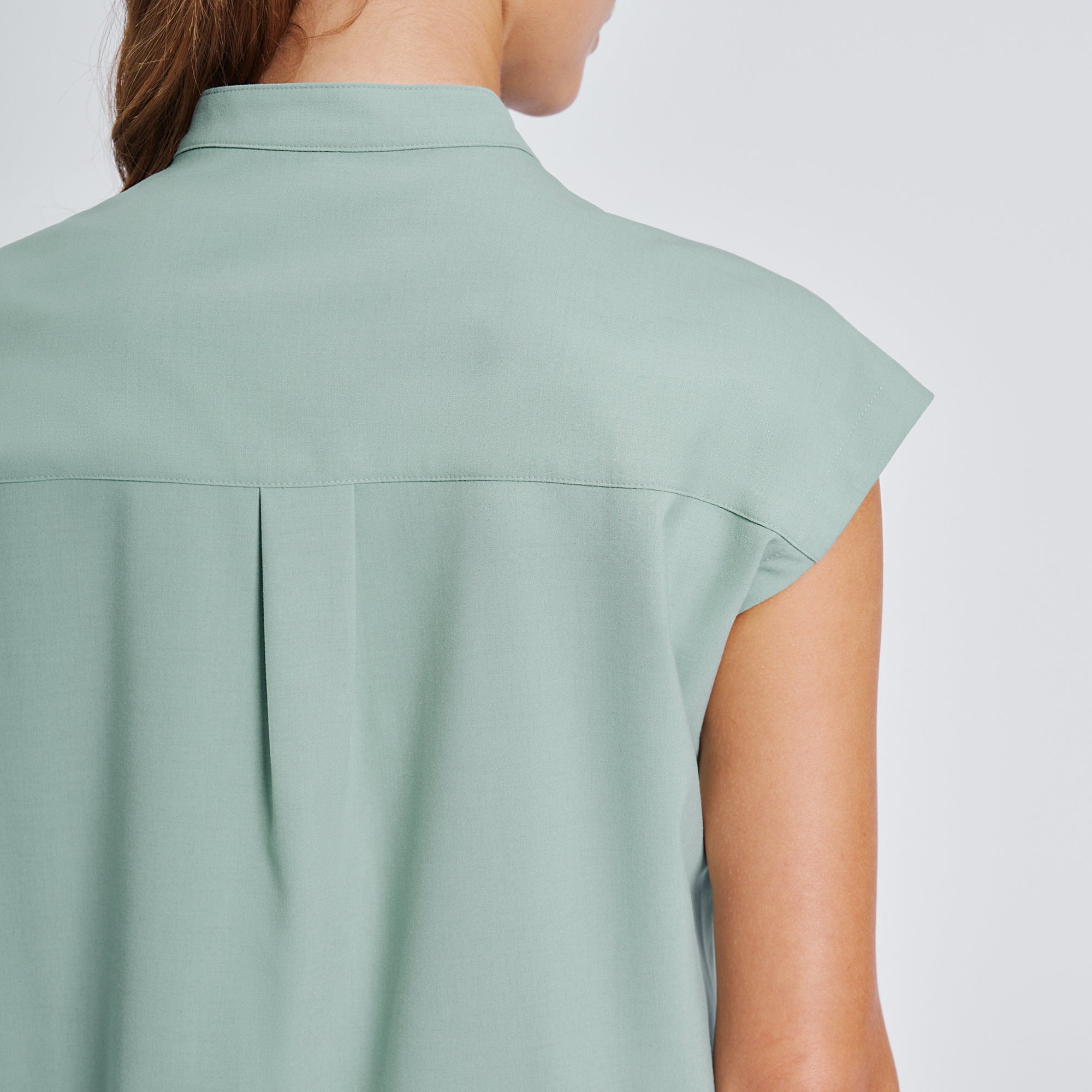 Zenir | Women's Mandarin Collar Scrub Top - Sage Green