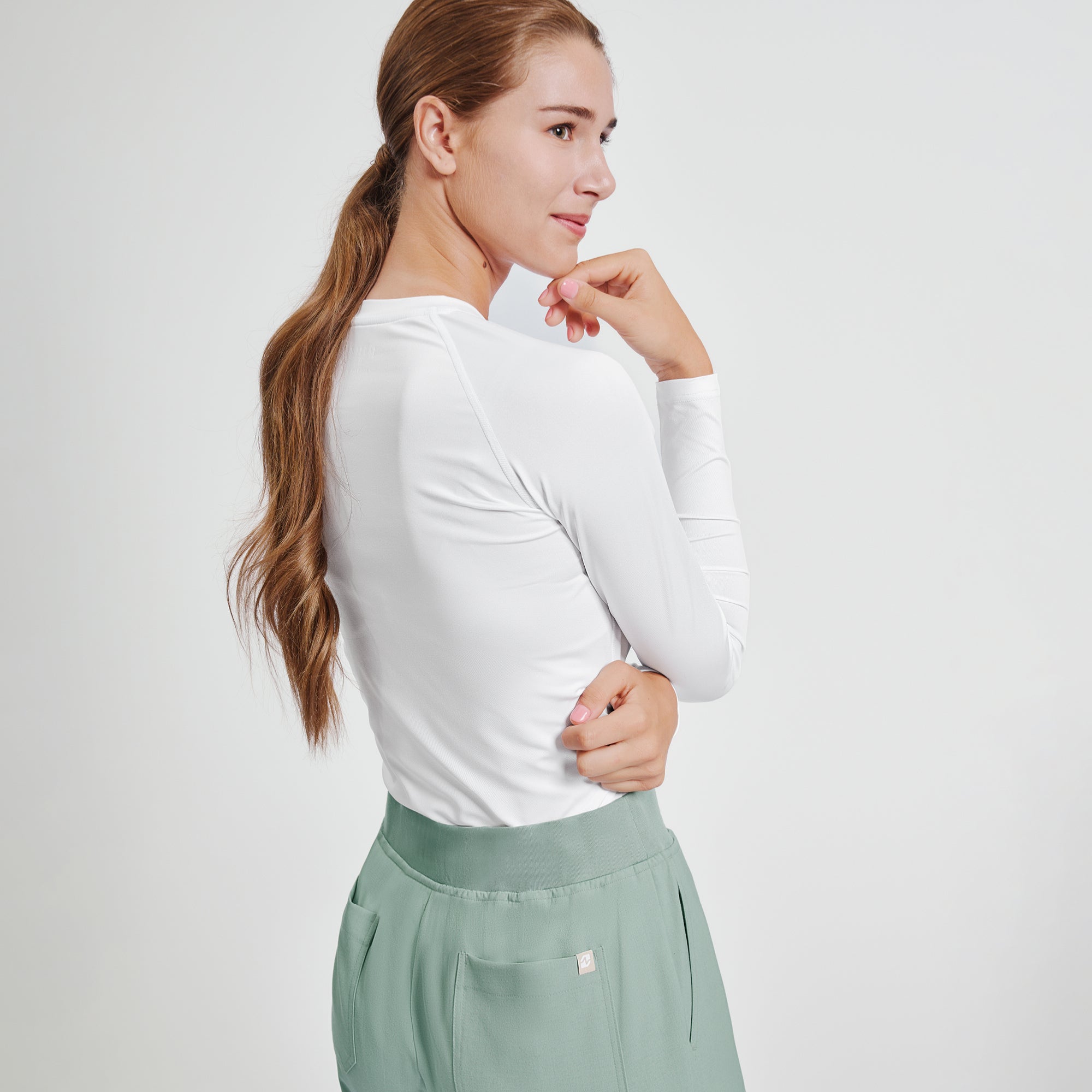 Zenir | Women's Essential Underscrub Top - White