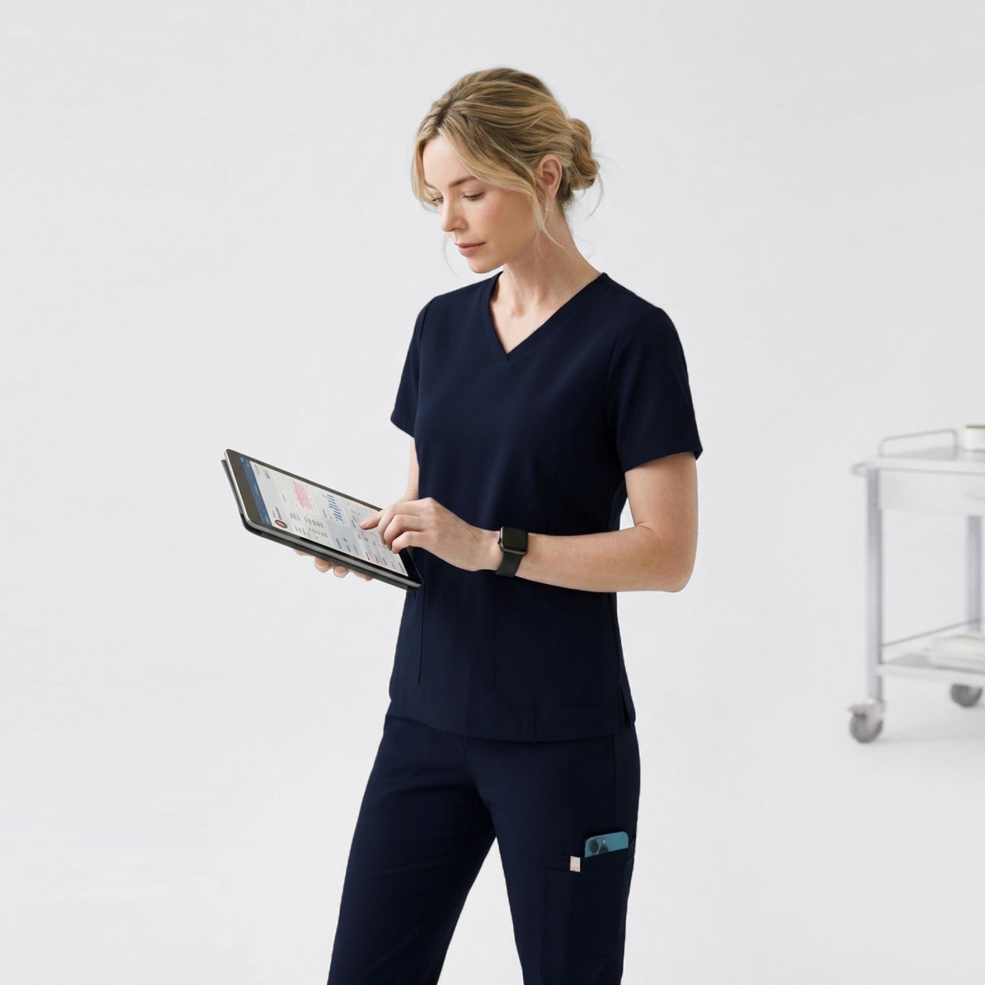 Zenir | Women's Easy-Fit Jogger Scrub Pants - Navy