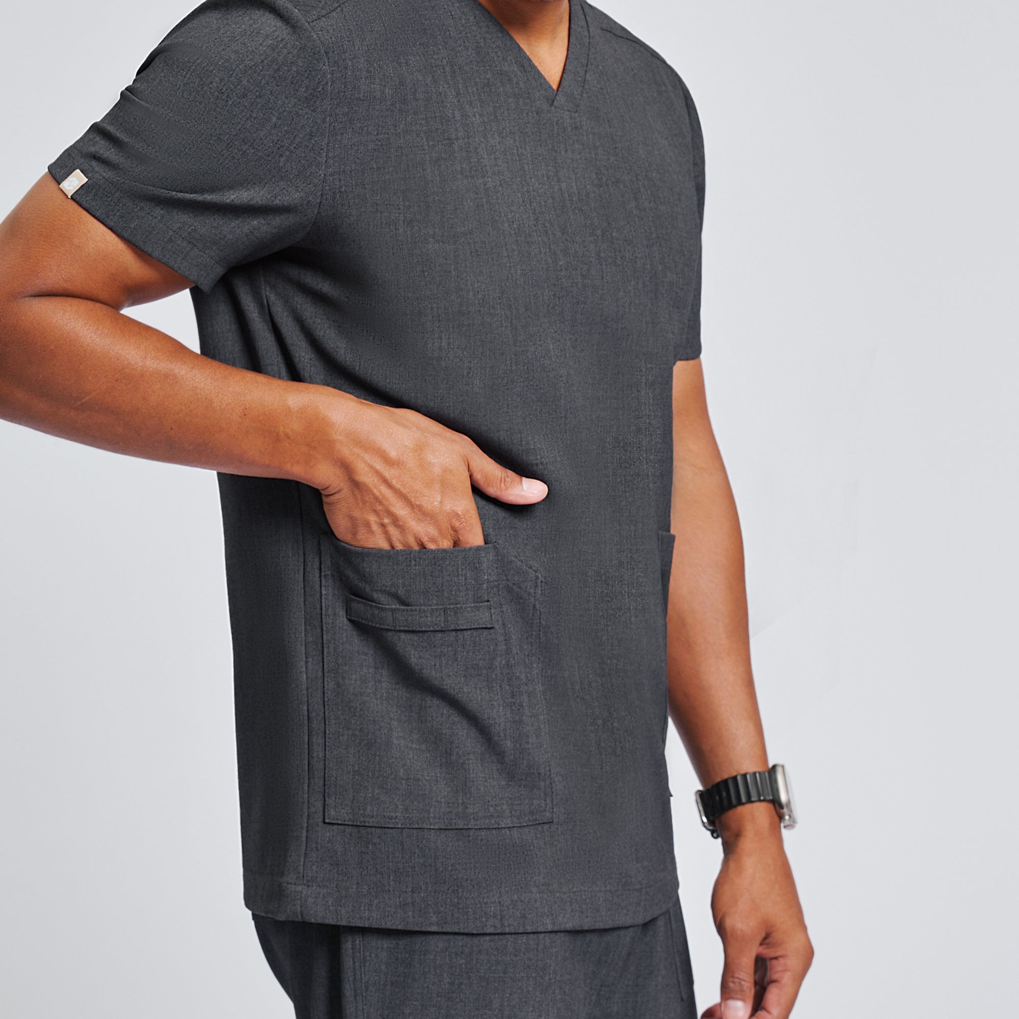 Zenir | Men's VersaPocket Scrub Top - Charcoal Gray