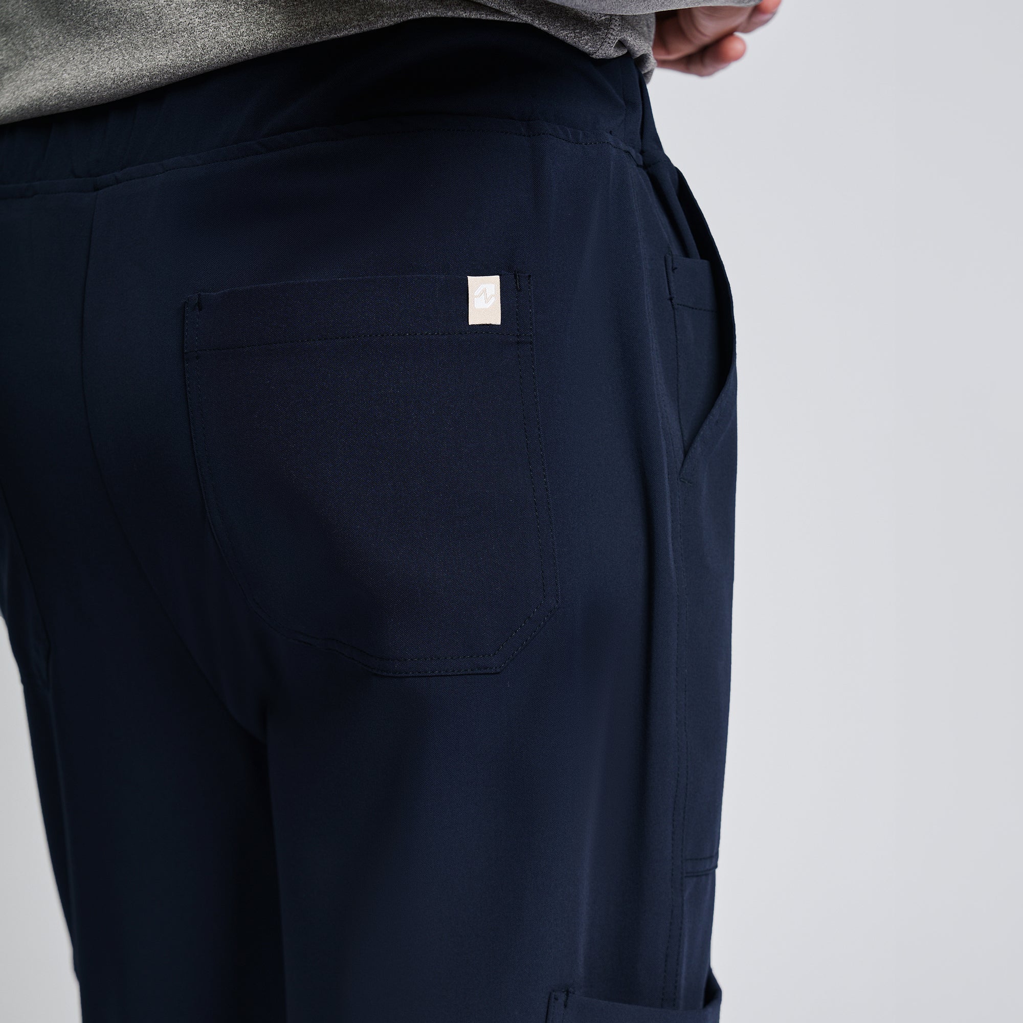 Zenir | Men's Essential 8-Pocket Jogger Scrub Pants - Navy