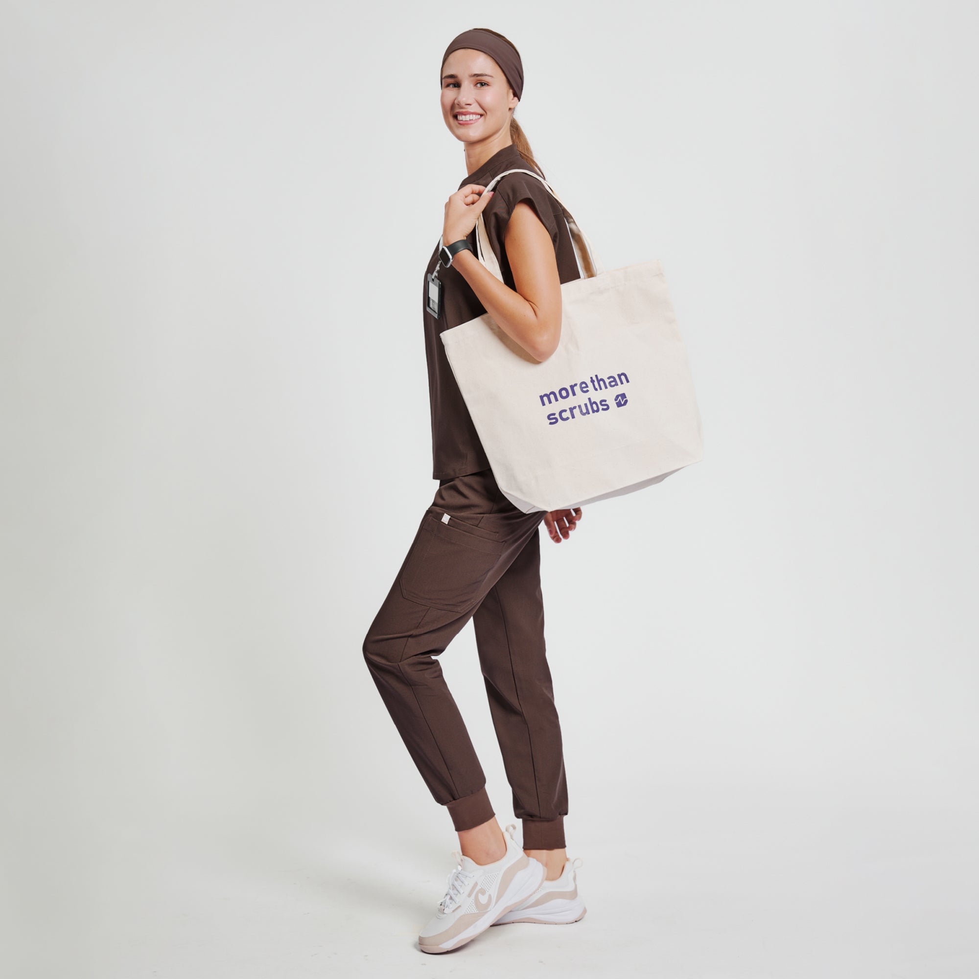 Zenir | Women's Easy-Fit Jogger Scrub Pants - Brown