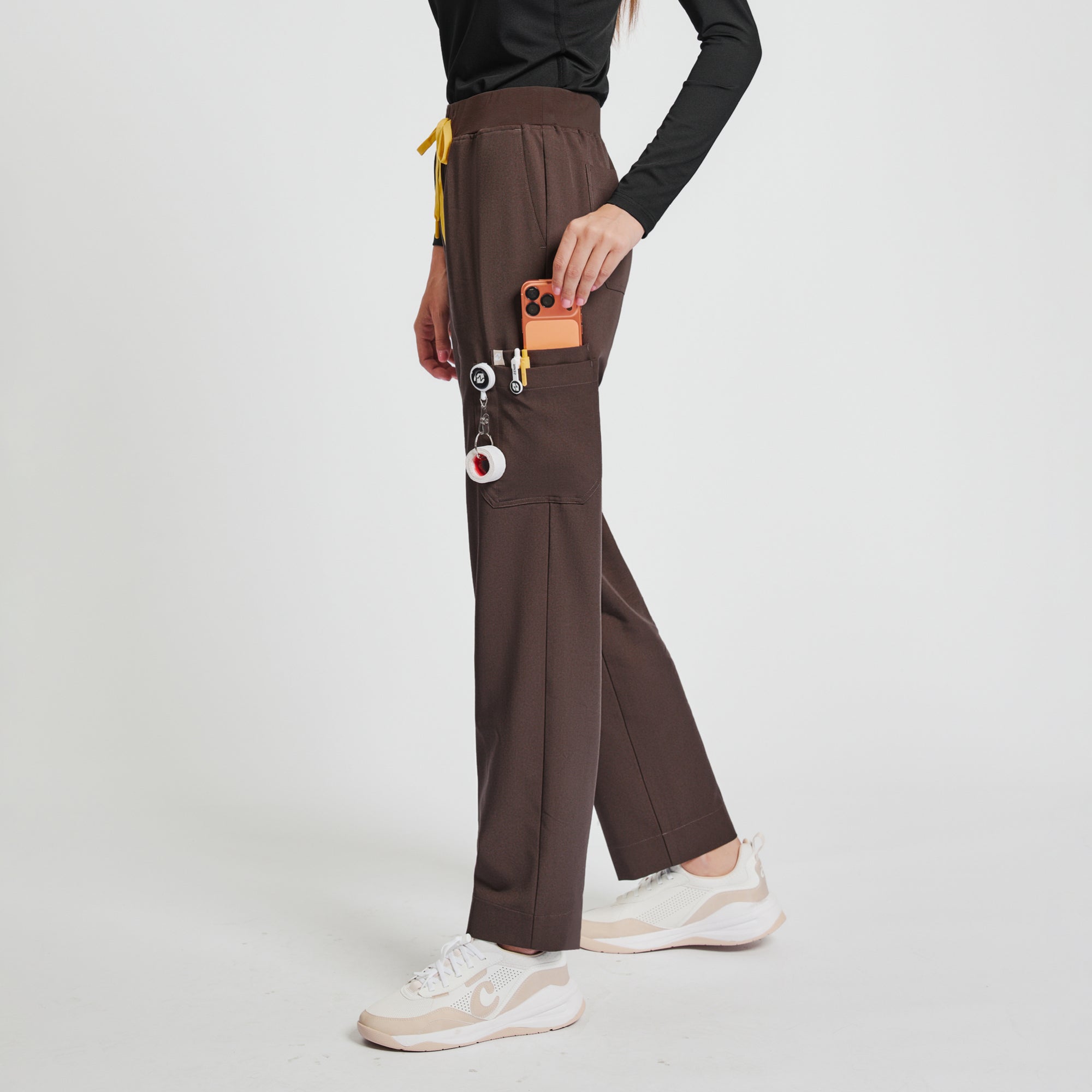 Zenir | Women's Signature Straight Scrub Pants - Brown