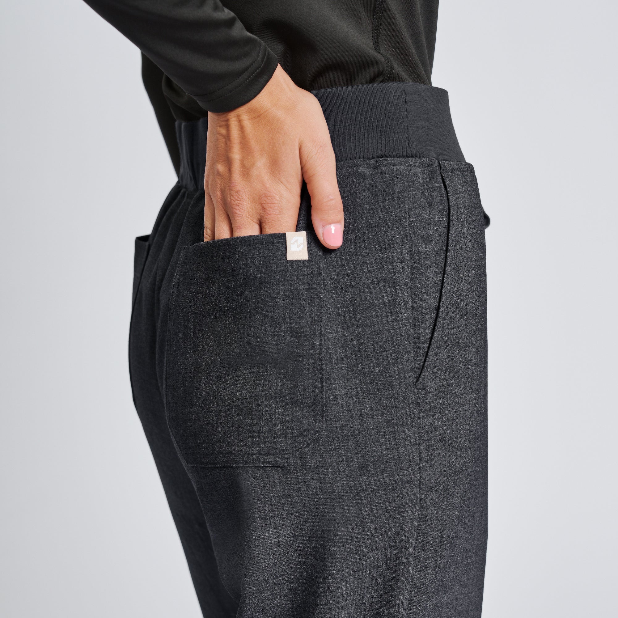 Zenir | Women's Signature Straight Scrub Pants - Charcoal Gray