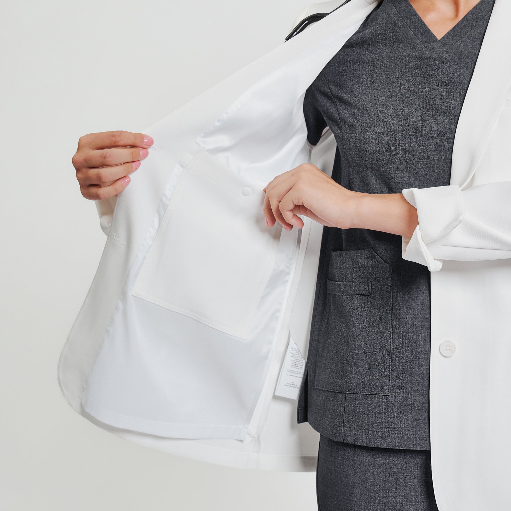 Zenir | Structured Nuevo Short Lab Coat LCW-202 - Ivory White
