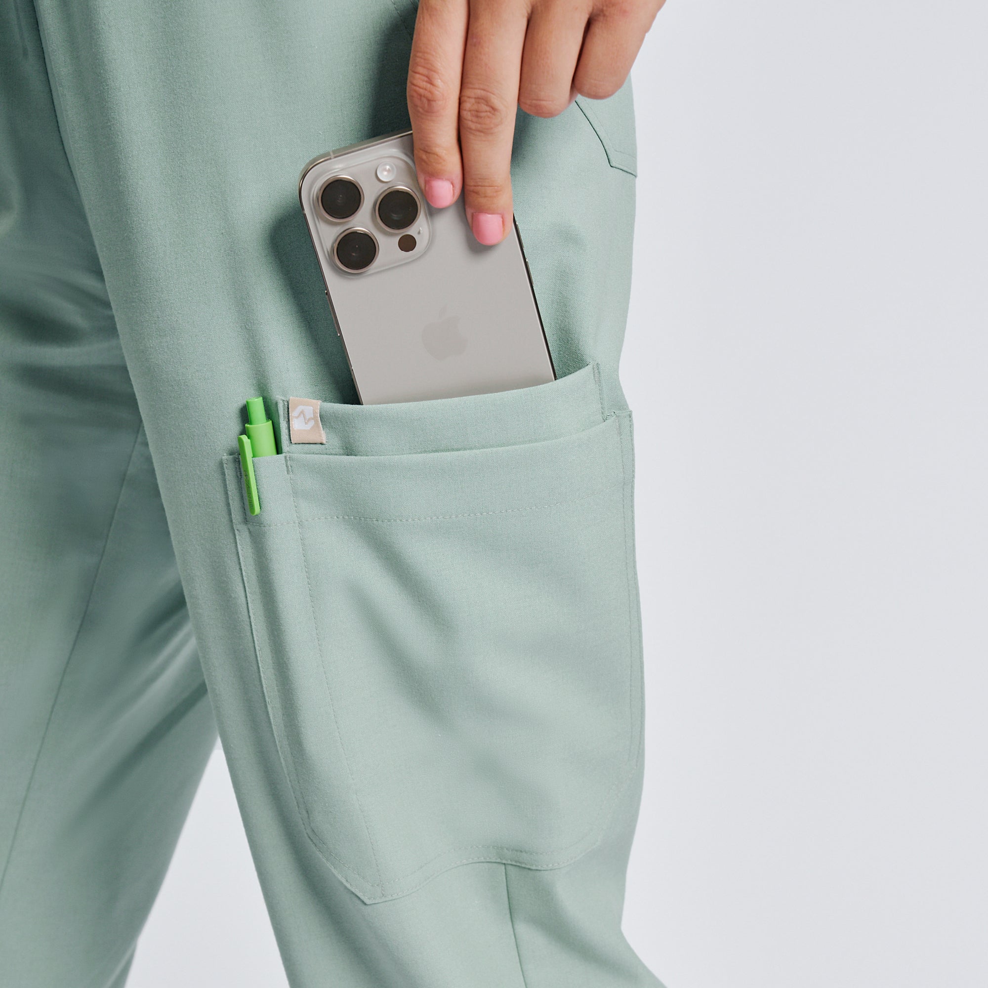 Zenir | Women's Signature Straight Scrub Pants - Sage Green