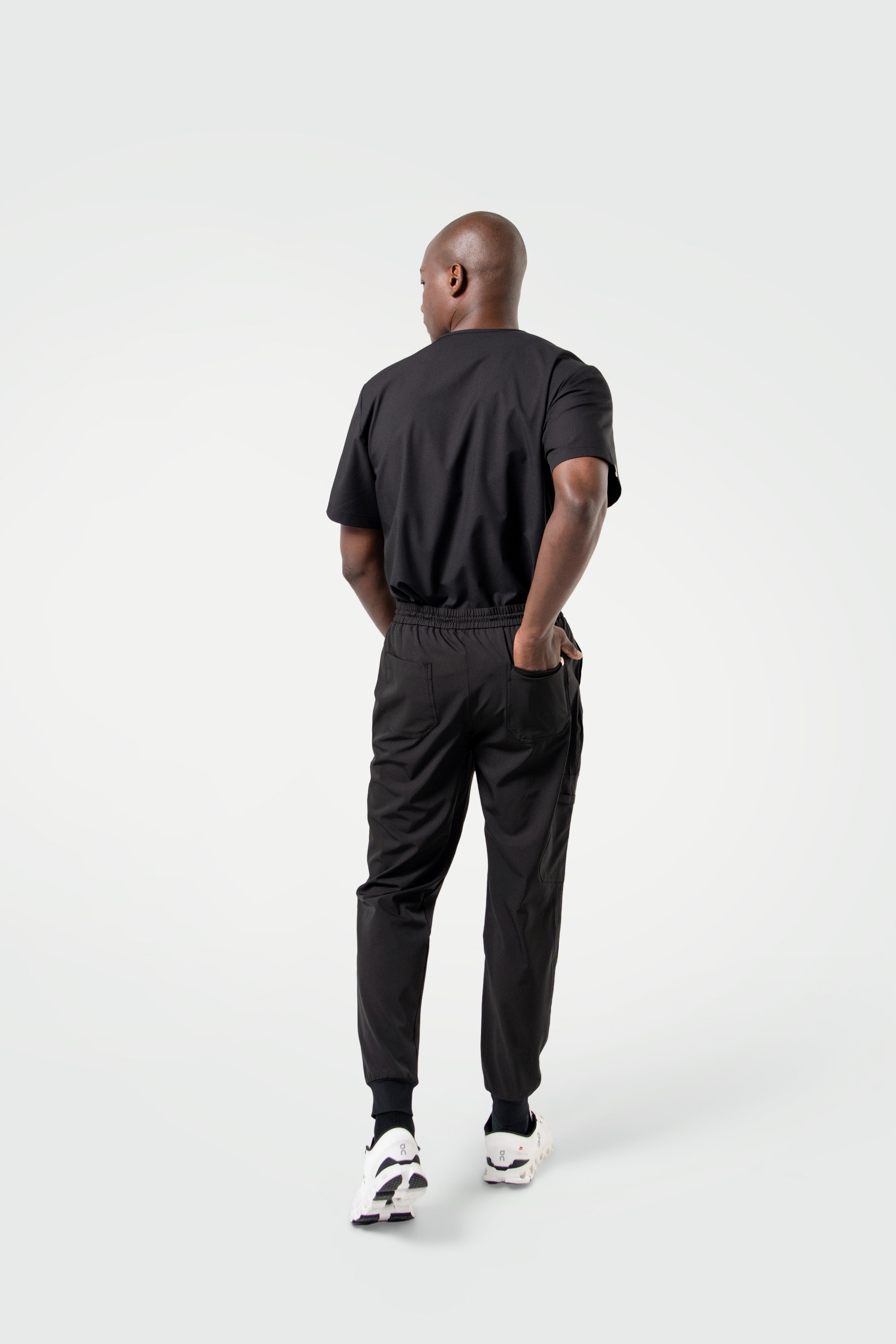 Zenir | Men's 3-Pocket Scrub Top - Eco Black